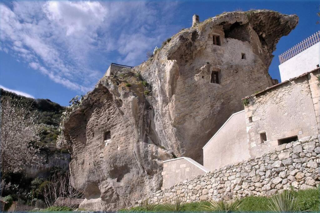 Casa Gallinelle Sarde 카스텔사르도 외부 사진
